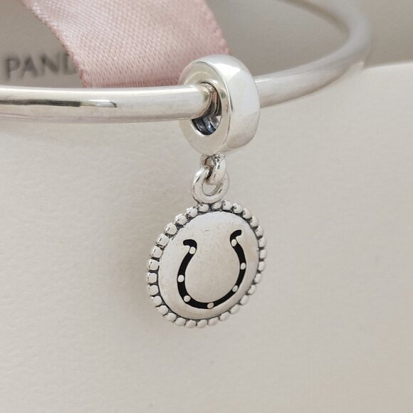 Pandora Indianapolis Colts NFL Logo Dangle Charm 925 Sterling Silver with box - Picture 1 of 7